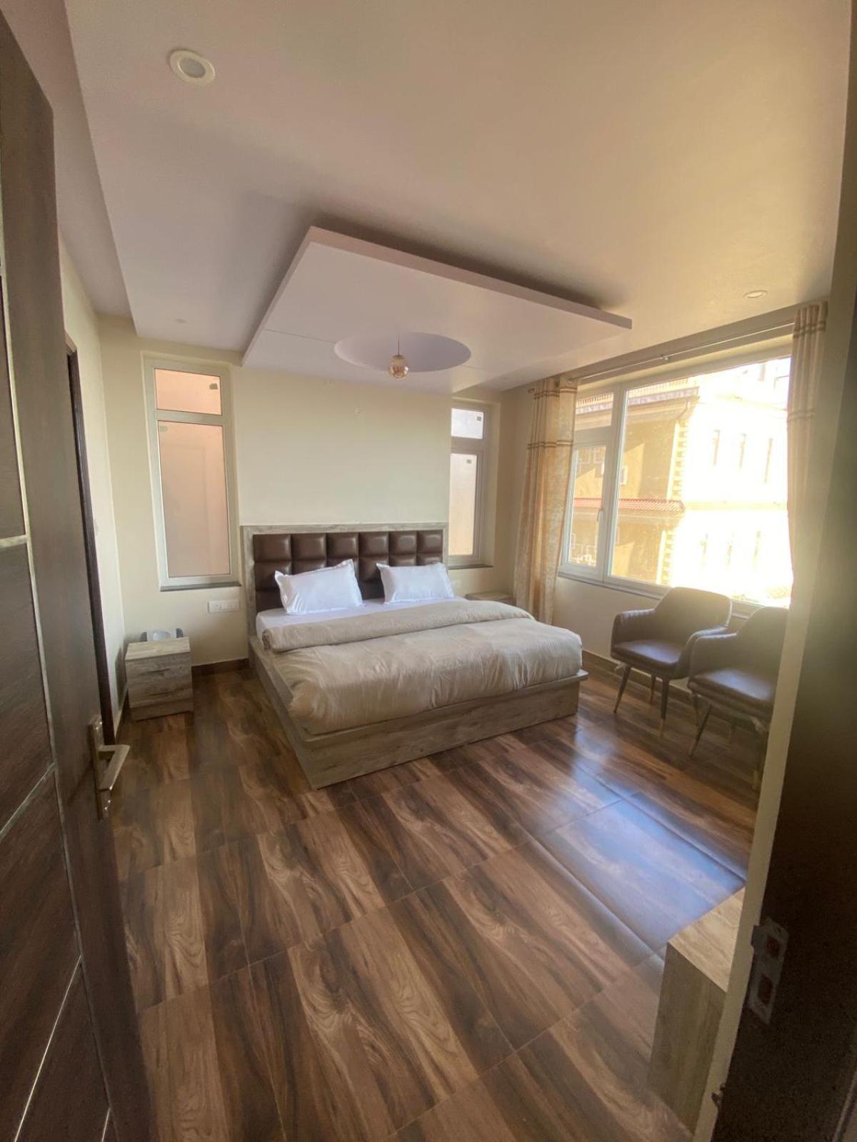 Harmony Heights Hotel Shimla Exterior photo